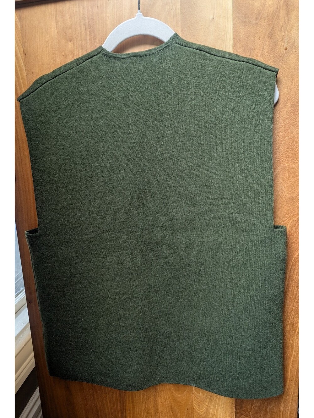 NWT ALEEZA PARIS ALORA VEST MOSS GREEN | 100% WOOL MINIMALIST LUXURY | SIZE XS - Picture 4 of 4